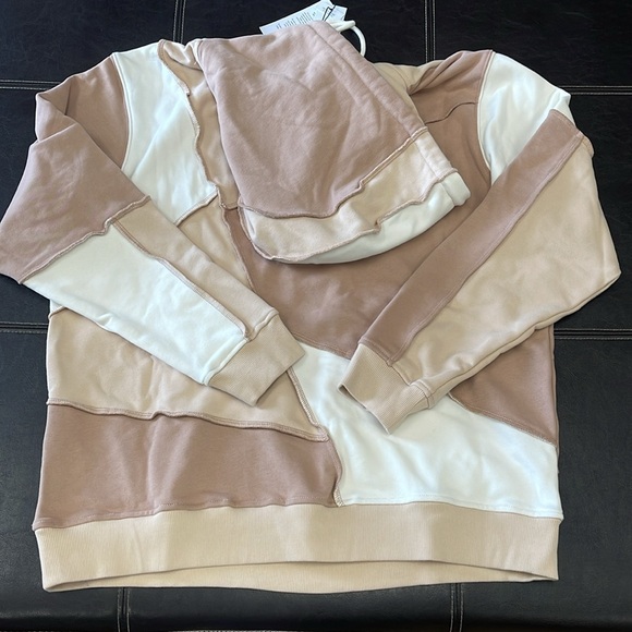 UGG  All Gender Raini Piecework Hoodie - Picture 15 of 16